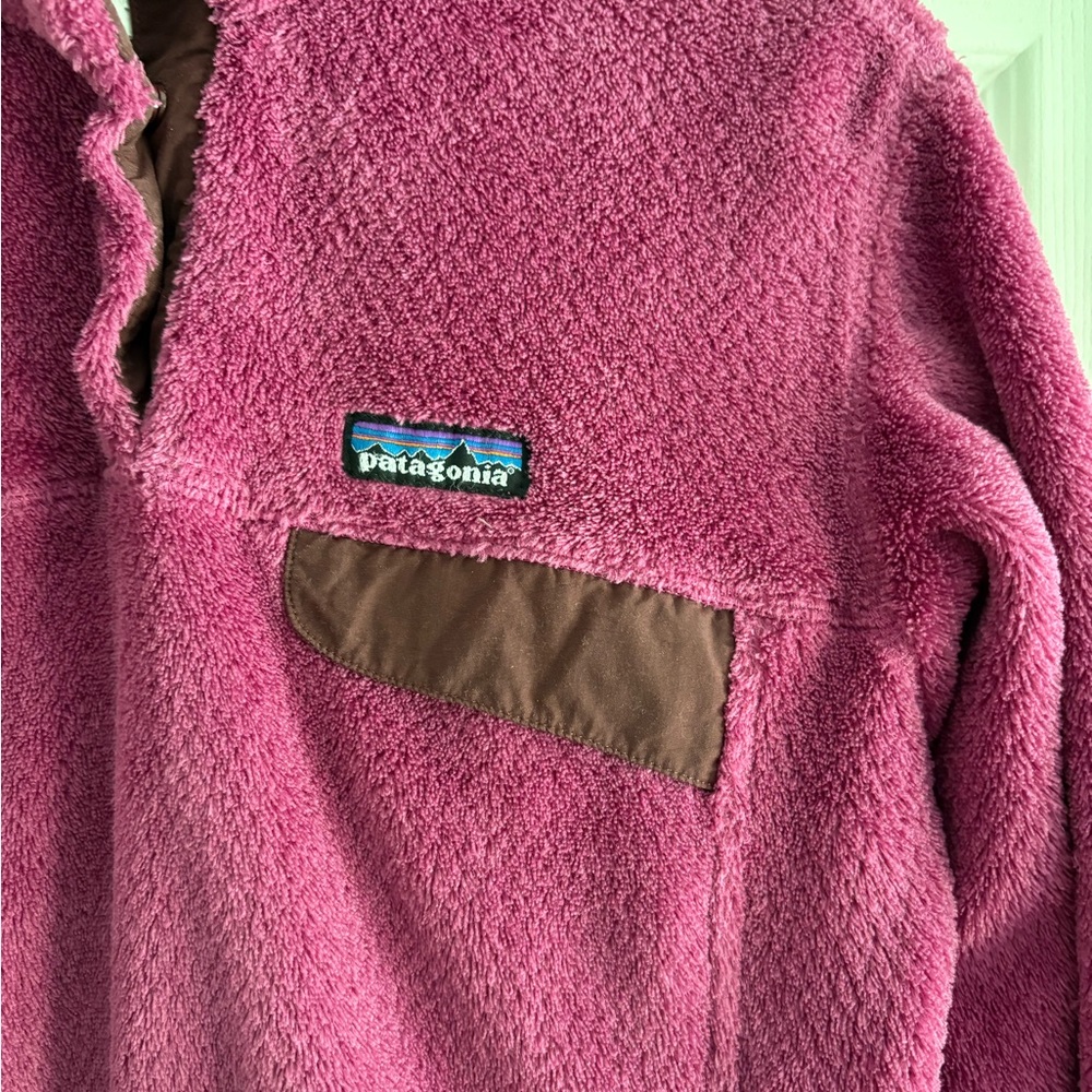 Patagonia Pink Fleece with Brown Accents - Picture 2 of 4